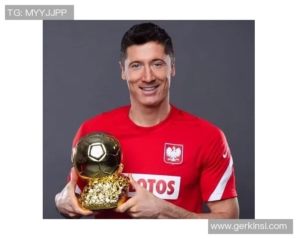 足球明星莱万的球衣号码背后的故事与传奇历程 足球明星莱万的球衣号码背后的故事与传奇历程