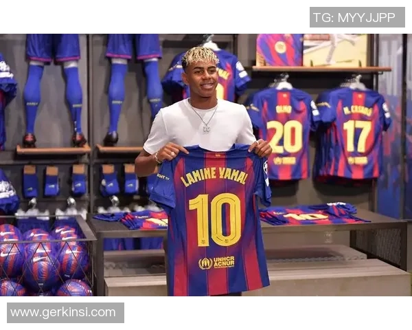 足球明星背后的传奇故事与奋斗历程全揭秘 足球明星背后的传奇故事与奋斗历程全揭秘