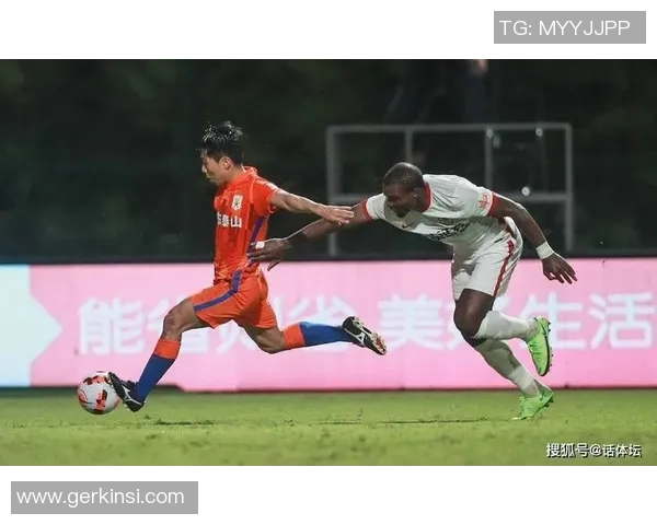 重庆羽毛球队边路渗透战术解析与实战应用探讨