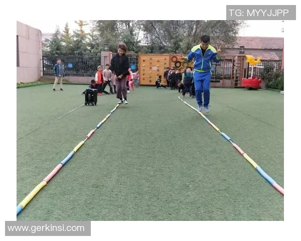 青春岁月与足球梦想同行的明星陪伴之旅